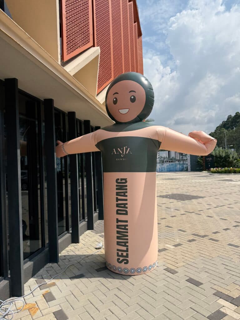 Custom Inflatable Dancing Mascot at Anja, Bangi — photo 2