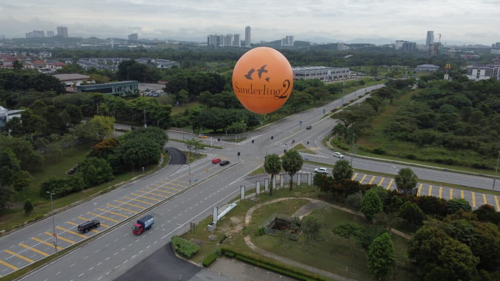 Giant Advertising Balloon at Avaland's Sanderling 2 Lakefront Cyberjaya — photo 6