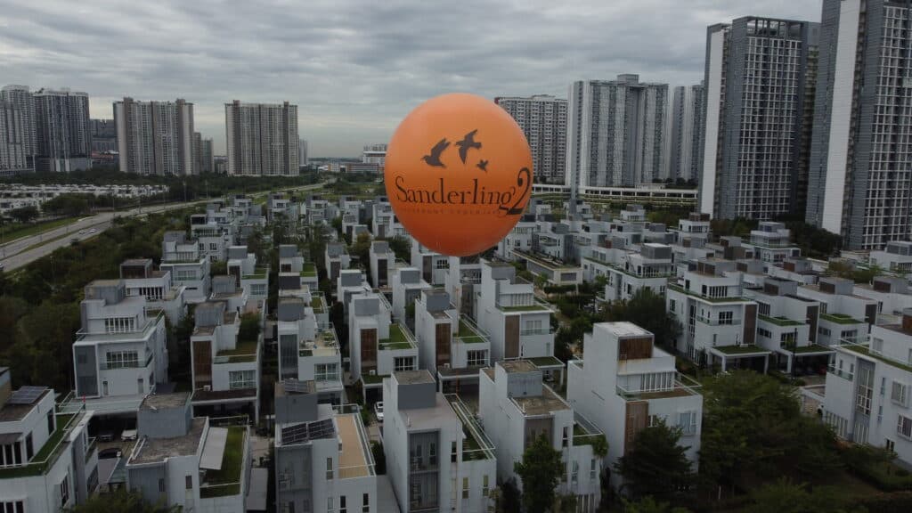 Giant Advertising Balloon at Avaland's Sanderling 2 Lakefront Cyberjaya — photo 7
