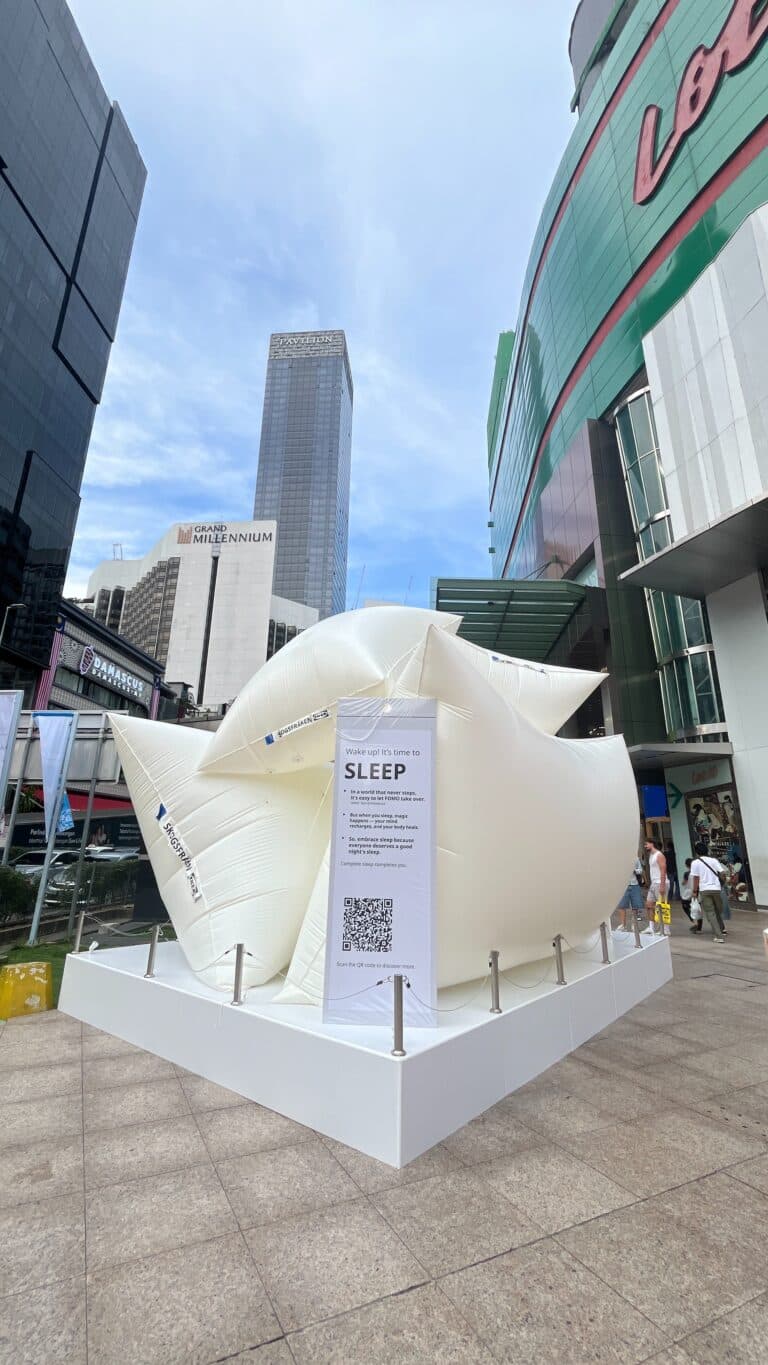 Ikea Pillow Inflatable Replica — photo 2