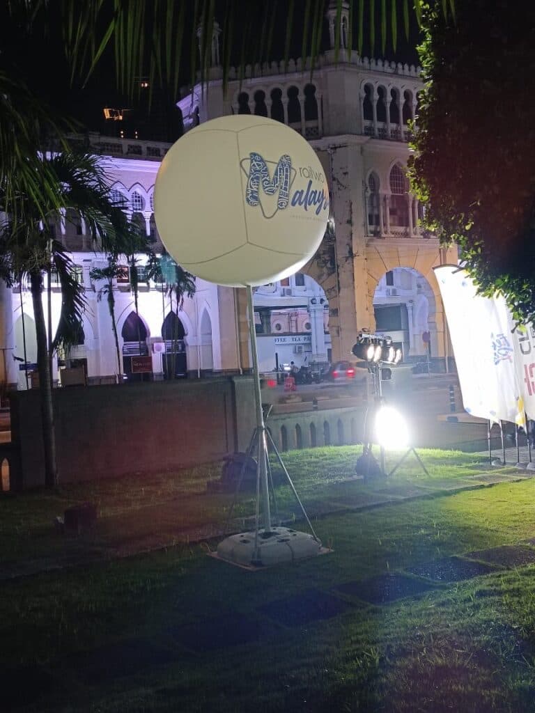 KTMB Keretapi Tanah Melayu Lighted Balloon Stands — photo 5