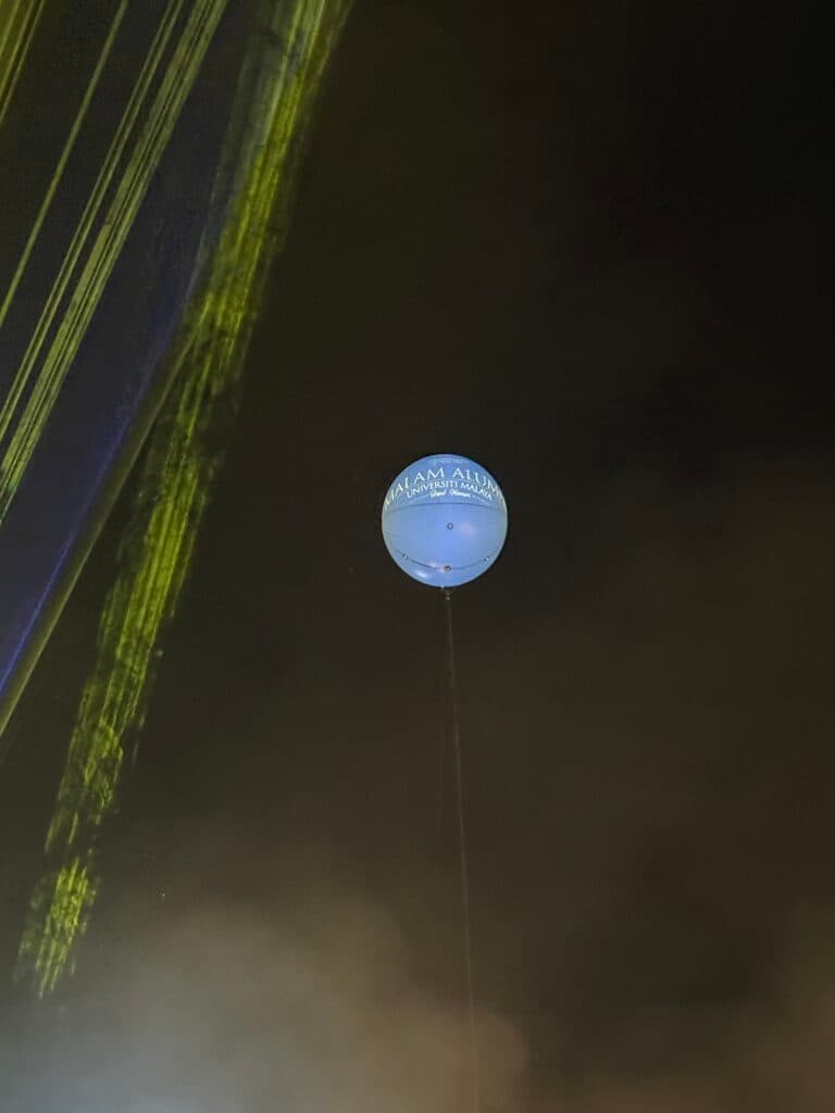 Lighted Giant Advertising Balloon at Universiti Malaya — photo 4