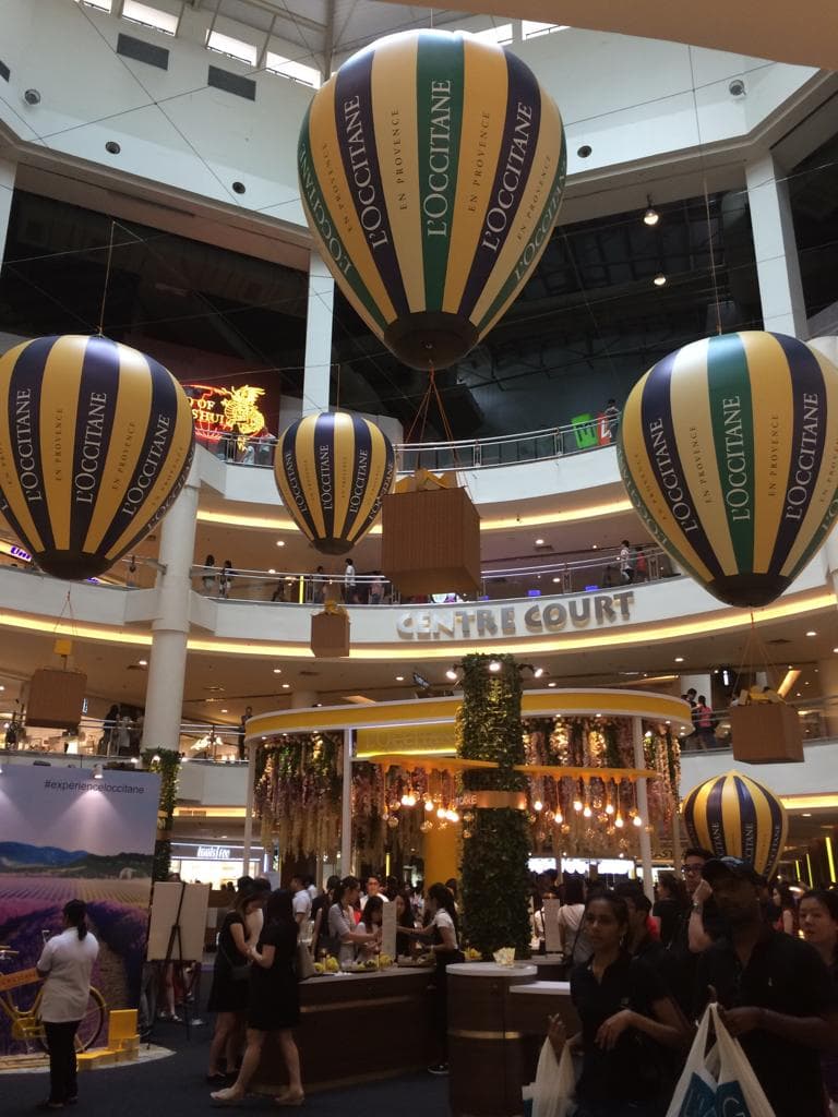 L’Occitane Hot Air Balloon Replicas — photo 5