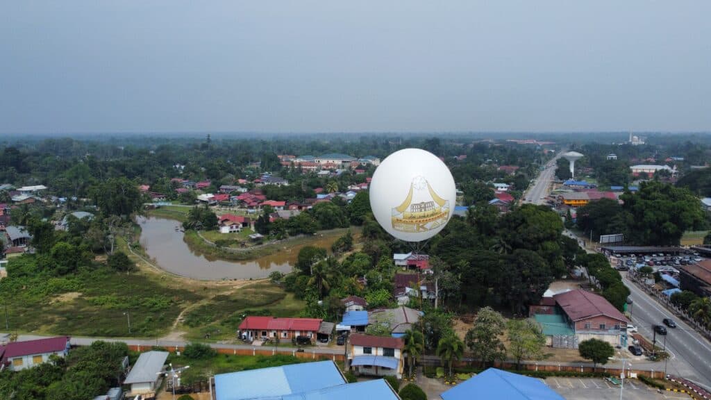 Majlis Perbandaran Pekan Giant Balloon — photo 1