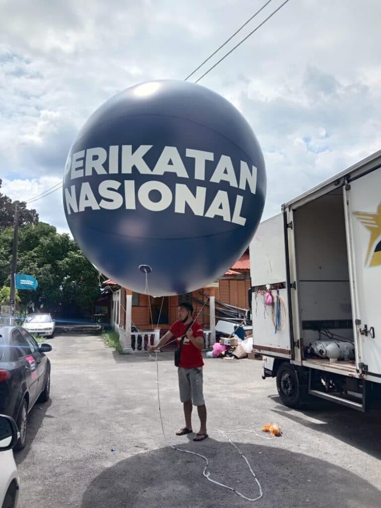 Malaysia General Election Giant Balloons — photo 5