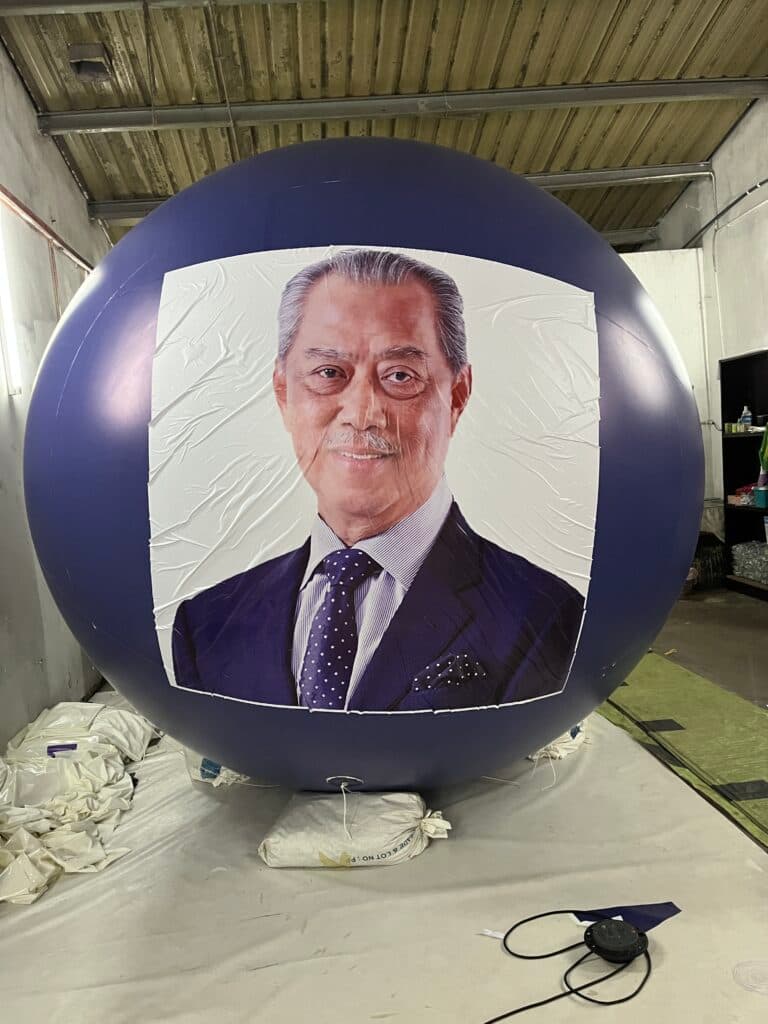 Malaysia General Election Giant Balloons — photo 10