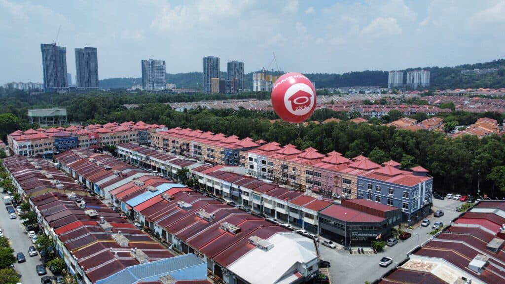 ProppyApp Advertising Balloons at Bandar Puteri, Puchong — photo 6