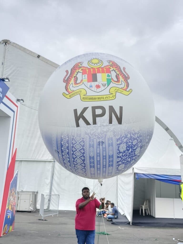 Sambutan Minggu Perpaduan Inflatable Dancer — photo 9