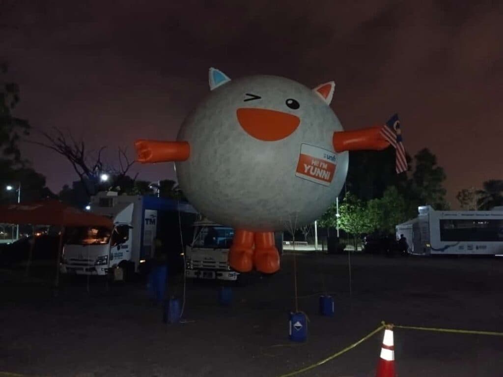 Telekom Malaysia Mascot Inflatable Merdeka Parade 2024 | Floating Parade Inflatable — photo 1