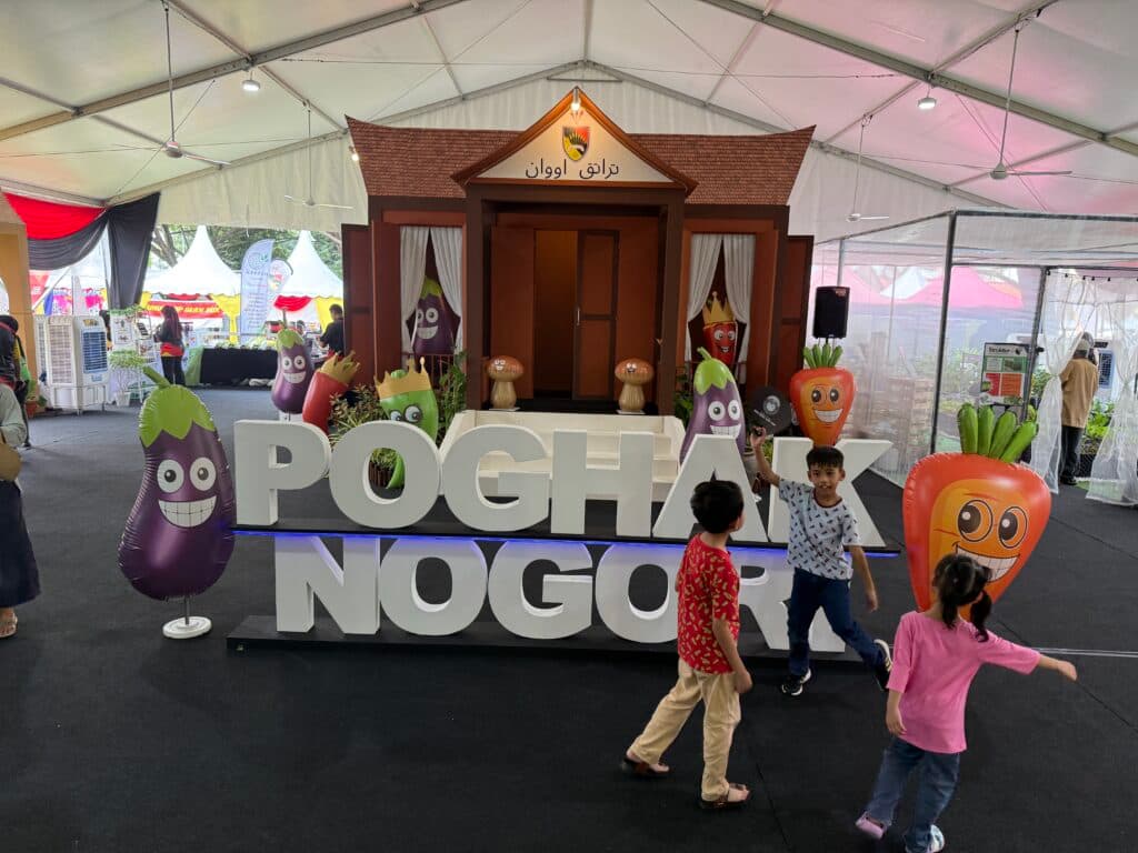 Vegetable Inflatable Replica at NS Fest 2025 in Nilai, Negeri Sembilan — photo 12