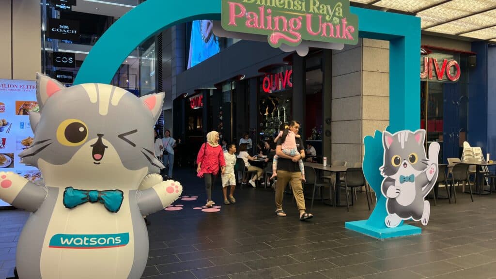 Watson Cat Inflatable Replica at Pavilion KL — photo 5