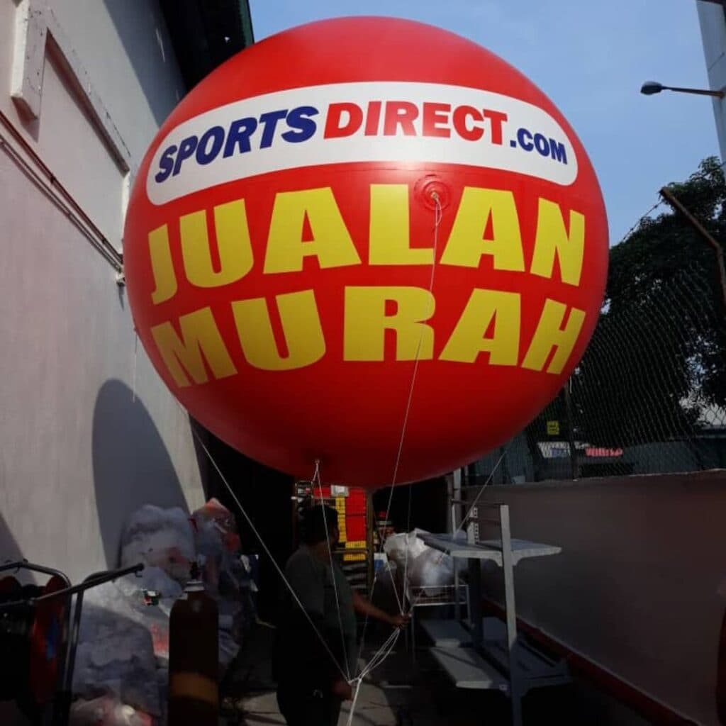 Belon Iklan Gergasi di Malaysia