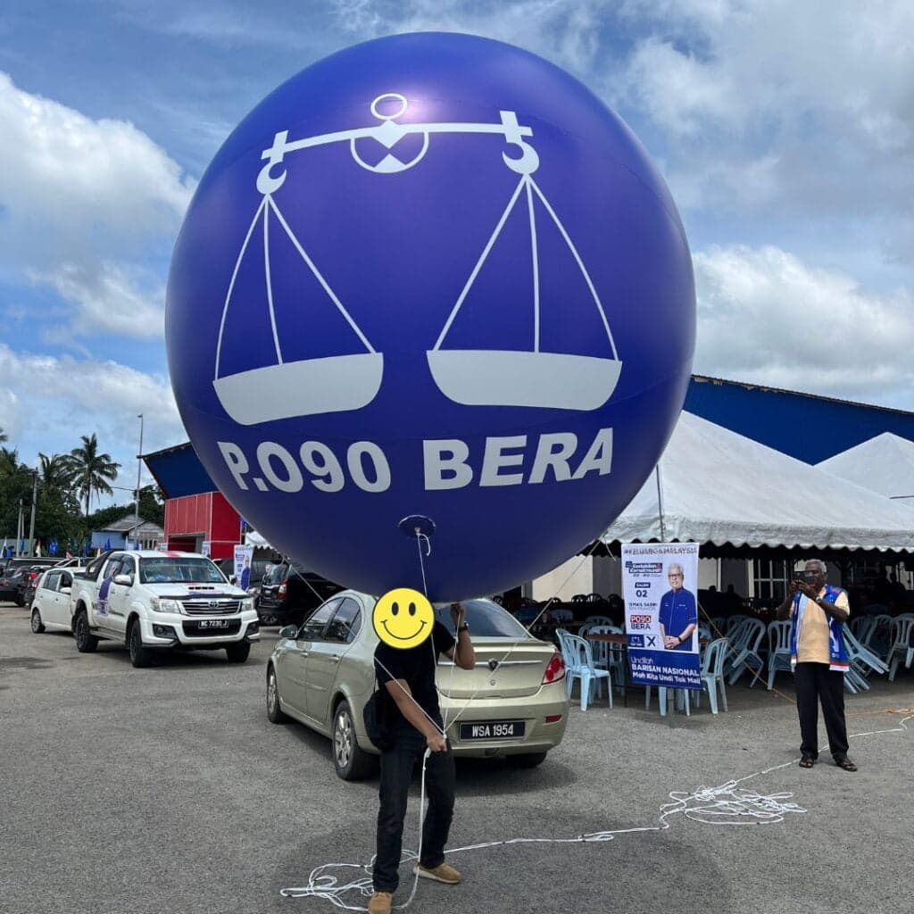 Belon Iklan Gergasi di Malaysia — photo 11