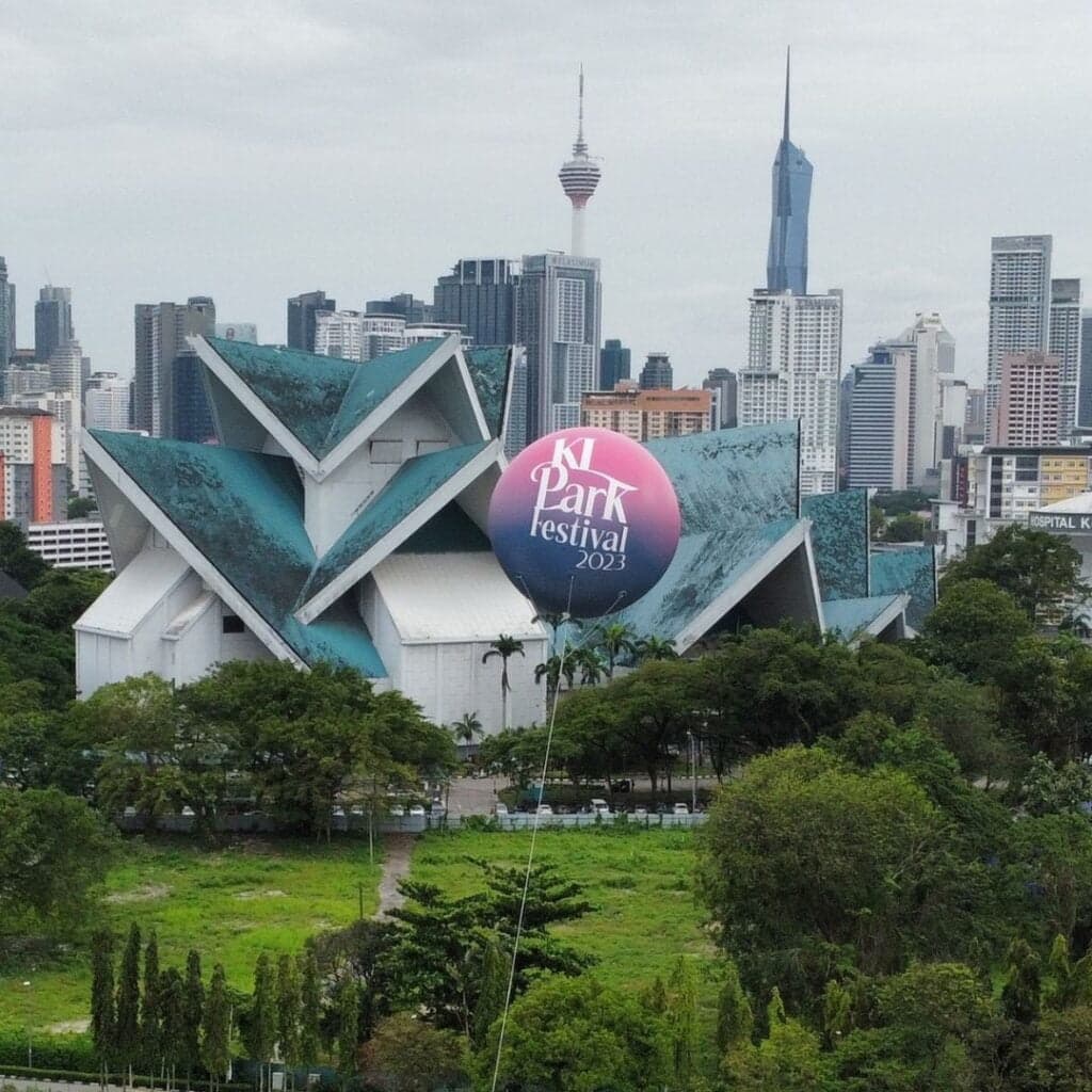 Belon Iklan Gergasi di Malaysia — photo 30