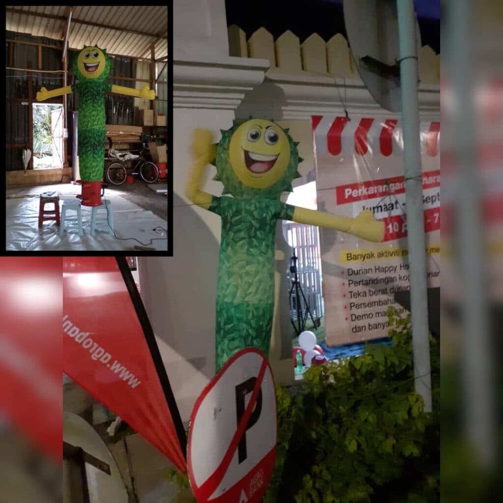 Patung Angin (Sky Dancer) di Malaysia — photo 7