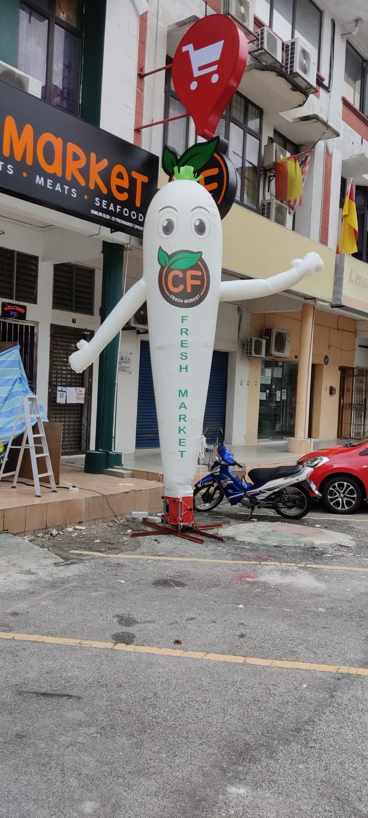 Patung Angin (Sky Dancer) di Malaysia — photo 17