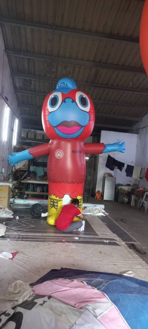 Patung Angin (Sky Dancer) di Malaysia — photo 26