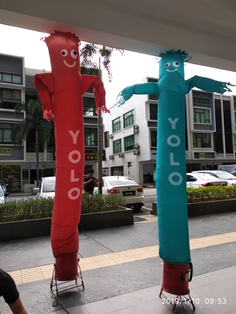 Patung Angin (Sky Dancer) di Malaysia — photo 30