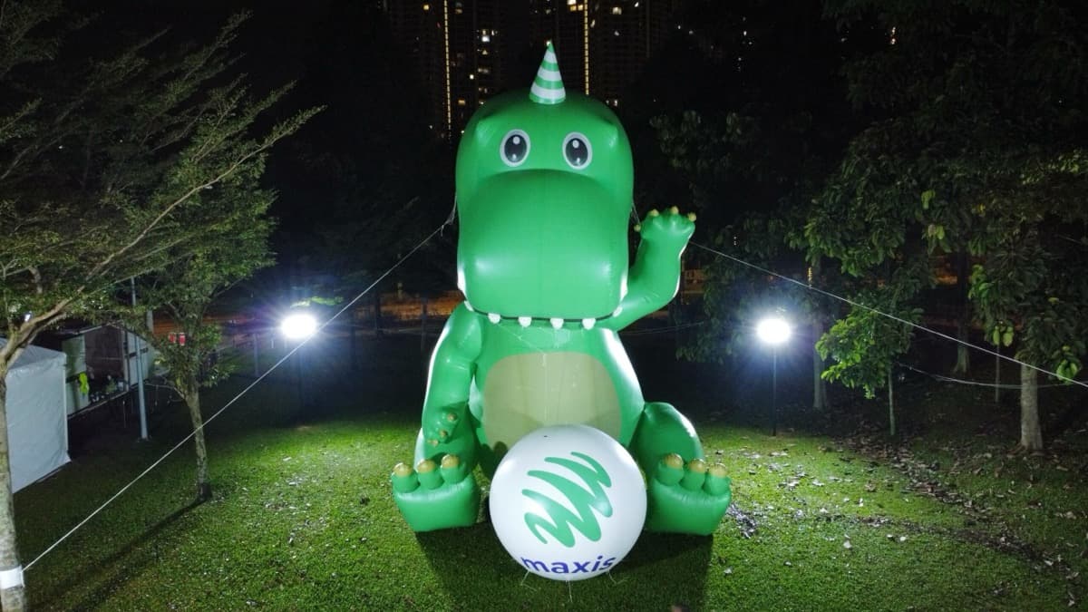 Giant Dinosaur Inflatable Replica 30 Feet Tall