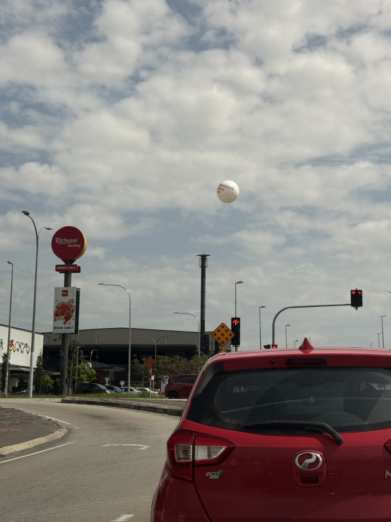 Giant Advertising Balloon at Christine's Bakery, Bangi Avenue — photo 6