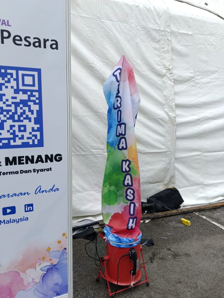 Belon Gergasi dan Sky Dancers di Karnival MyPesara Johor Bahru — photo 2