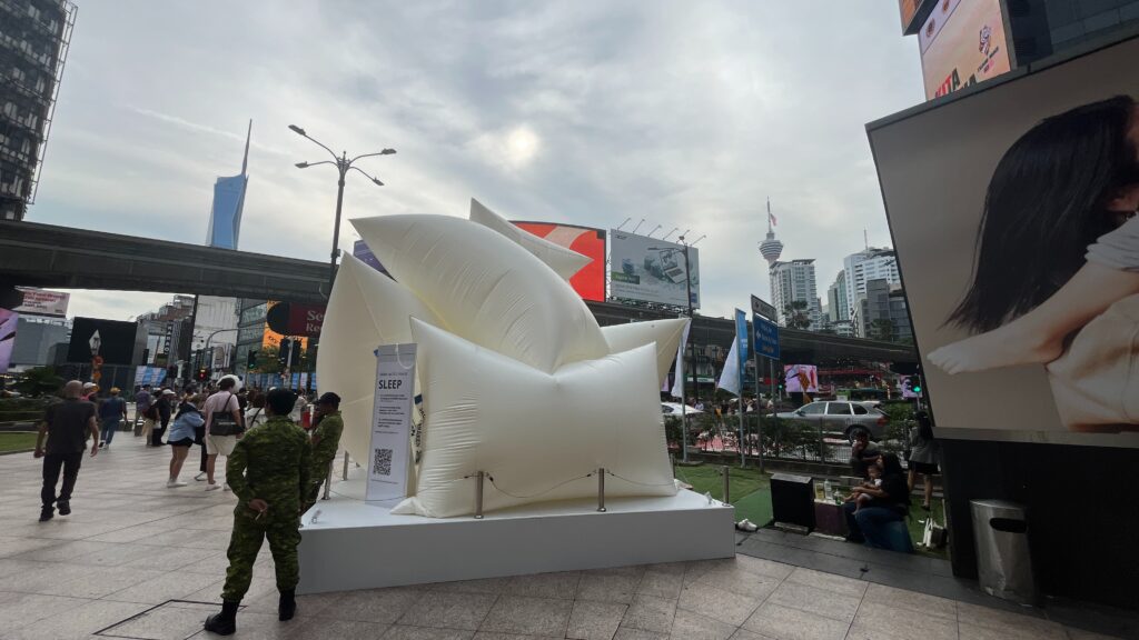 Ikea Pillow Inflatable Replica — photo 5