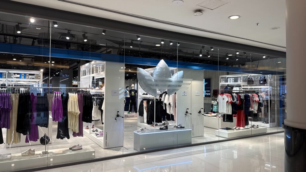 Replika Tiup Logo Adidas — photo 3
