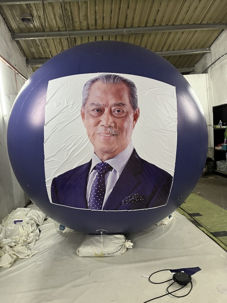 Malaysia General Election Giant Balloons — photo 10