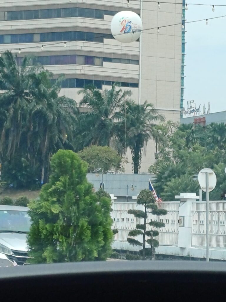 Belon Gergasi MBSA 25 Tahun Jubli Perak — photo 4