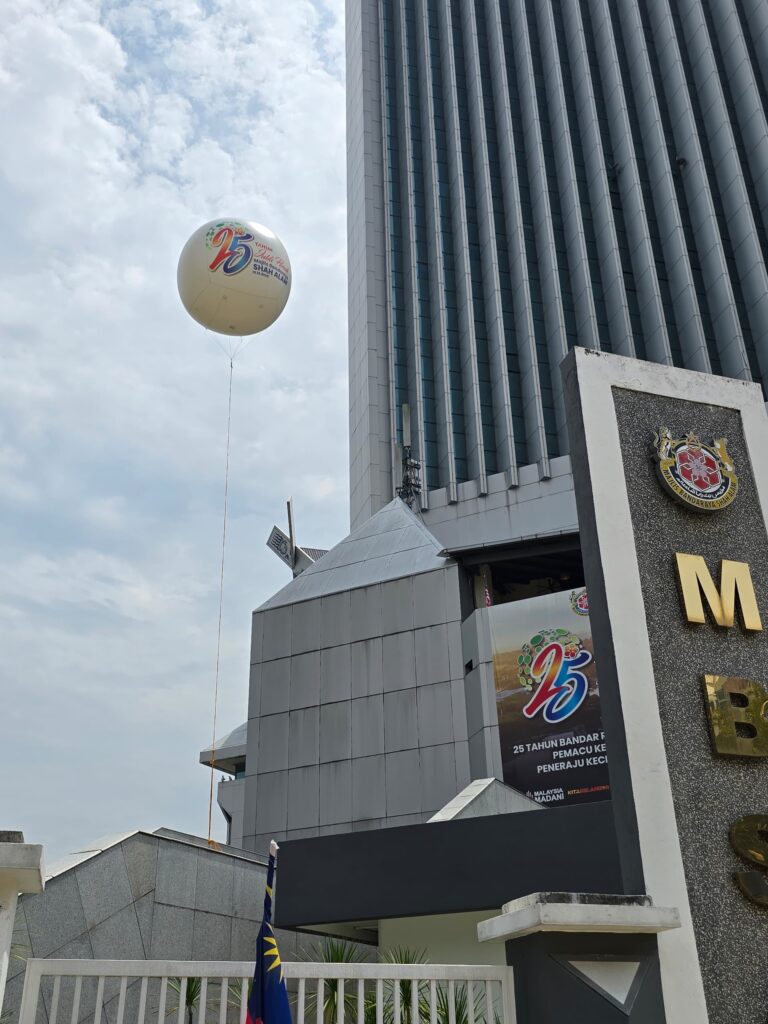 Belon Gergasi MBSA 25 Tahun Jubli Perak — photo 6