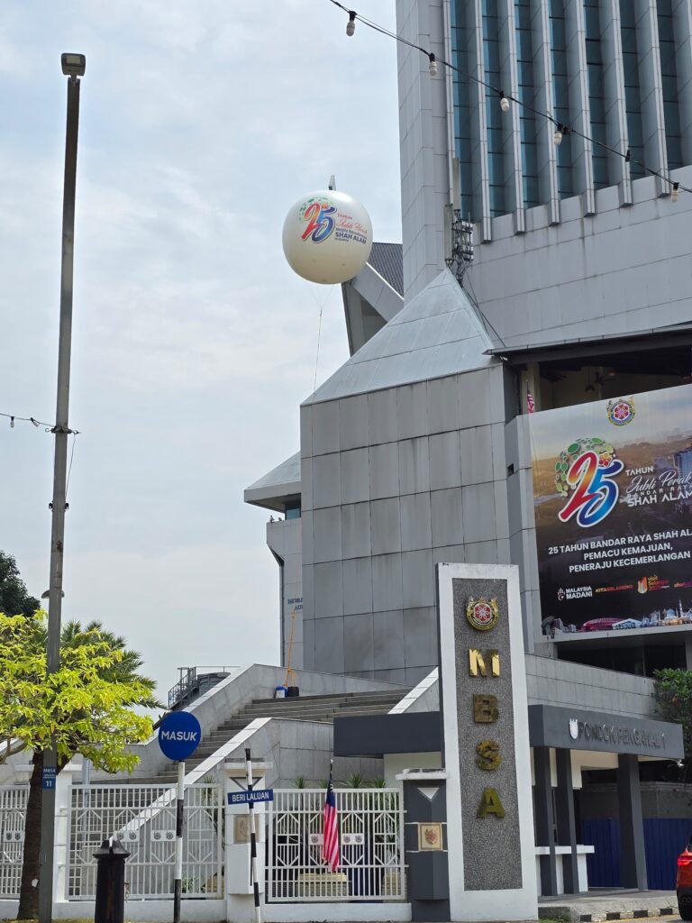Belon Gergasi MBSA 25 Tahun Jubli Perak — photo 9