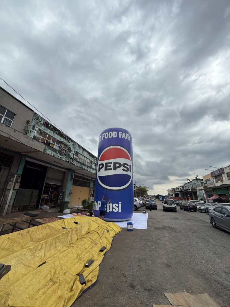 Tin Belon Pepsi Cola di Kuching, Sarawak — photo 1