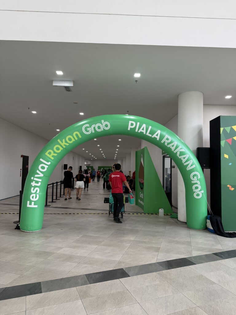 Piala Rakan Grab Inflatables @ Arena Sukan Kuala Lumpur — photo 11