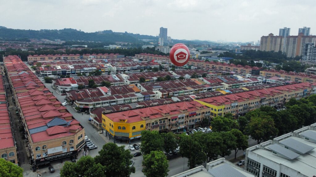 ProppyApp Advertising Balloons at Bandar Puteri, Puchong — photo 2