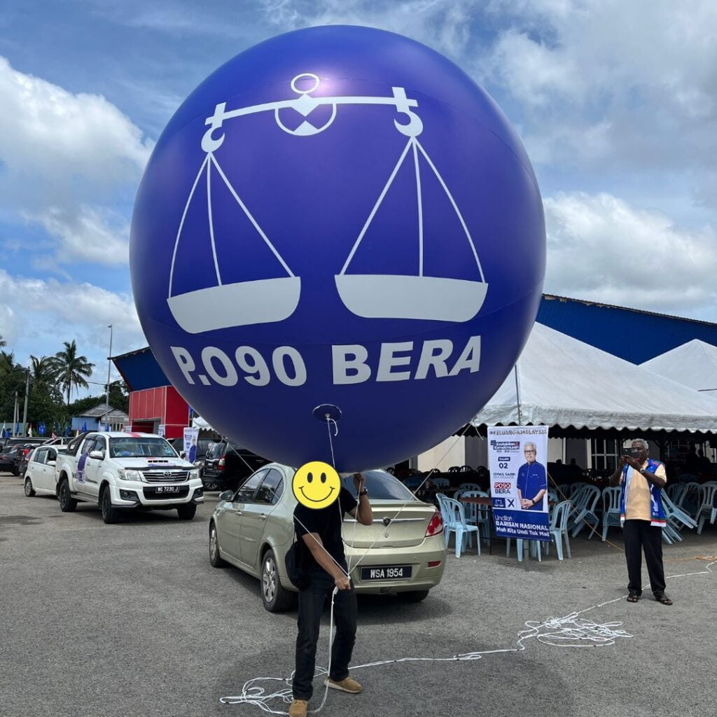 Giant Advertising Balloons — photo 11