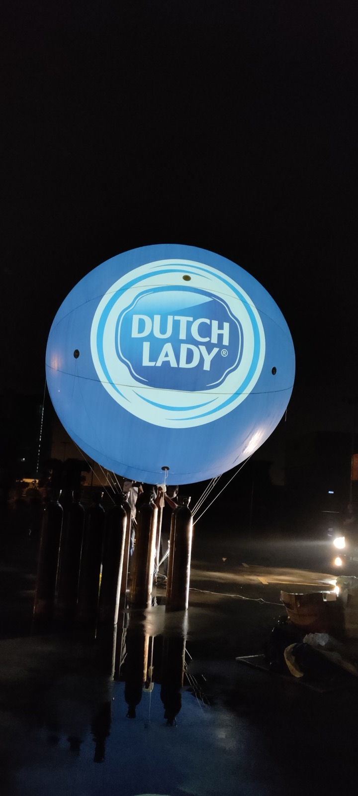 Giant Advertising Balloons — photo 15