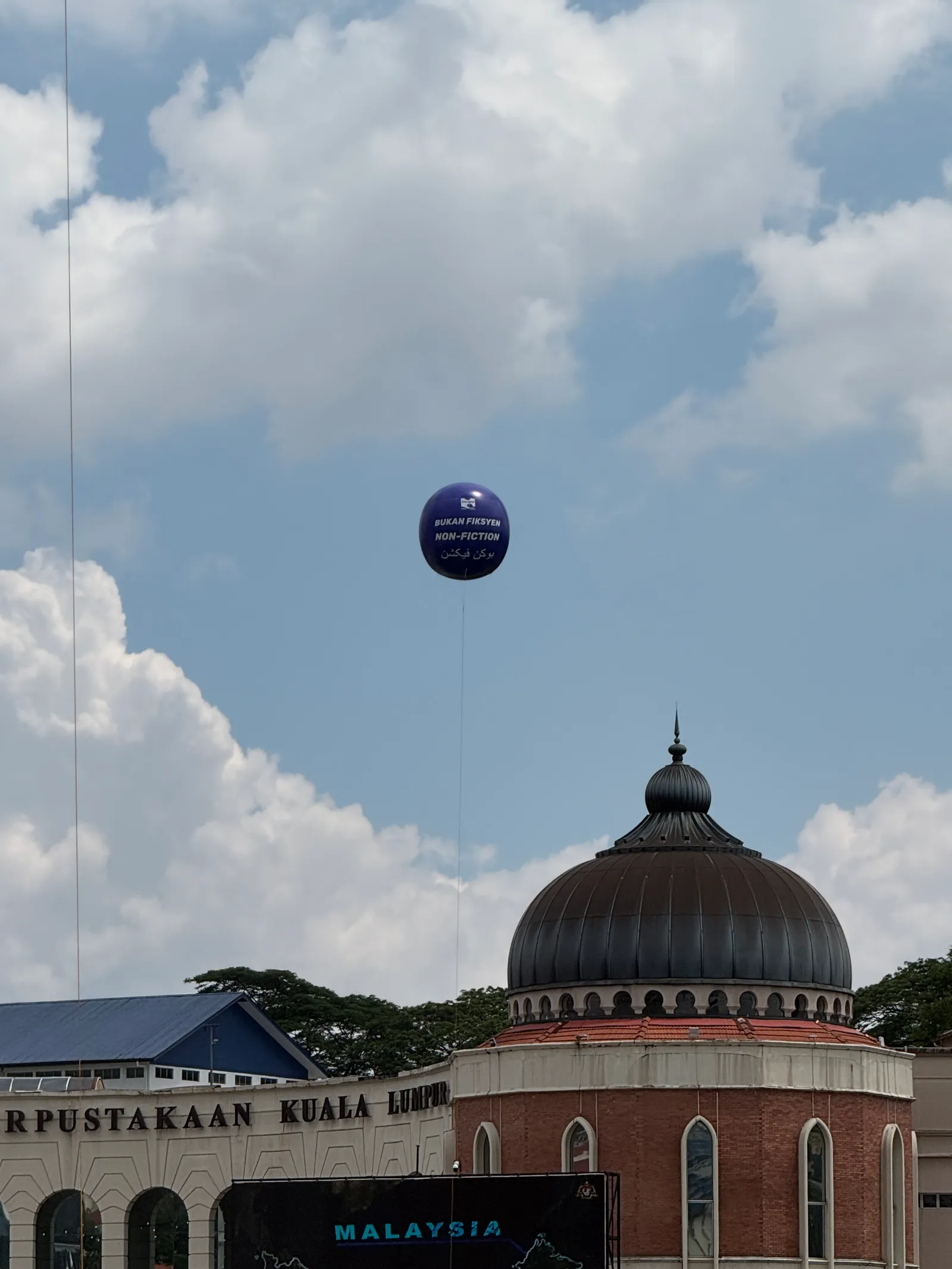 5 Giant Helium Advertising Balloons at Kota Baca, Dataran Merdeka KL — photo 5