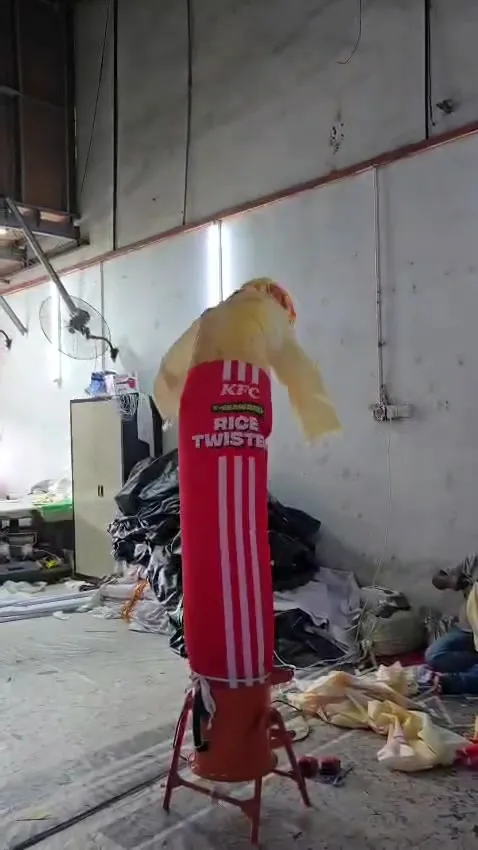 Patung Angin KFC Rice Twister Tempahan Khas untuk Pelancaran Produk — photo 4
