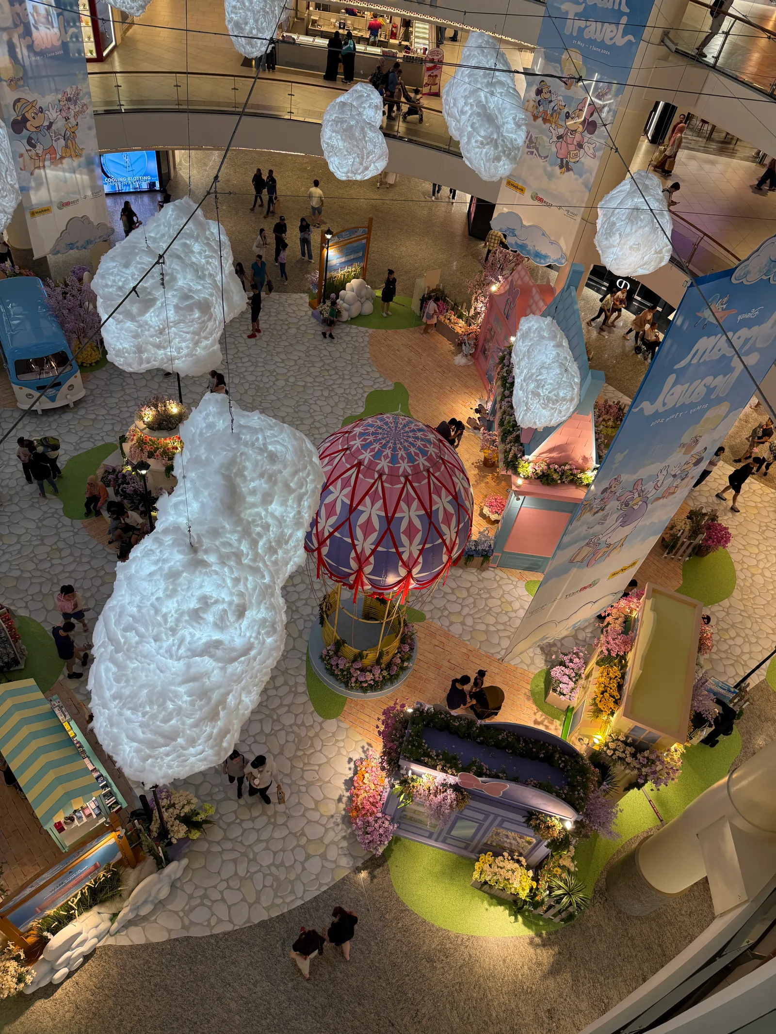 Hot Air Balloon Replica at Mid Valley Megamall's Disney Dream Travel — photo 8