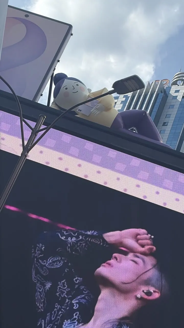 Samsung Inflatable Mascot (30ft Horizontal) Near KLCC