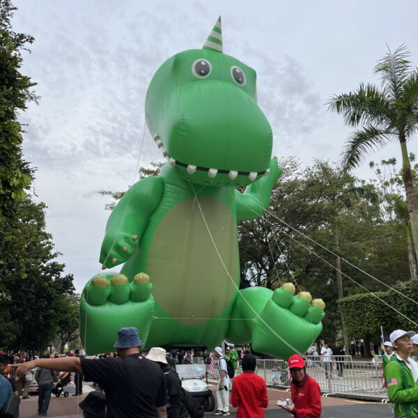 Maxis Dino Giant Inflatable Replica
