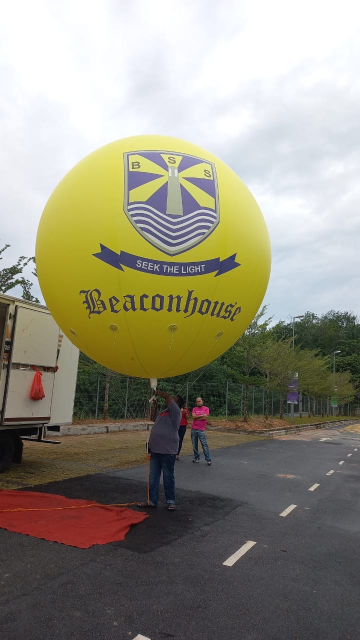 Luge Blimp and 7 Advertising Balloons at Gamuda Gardens