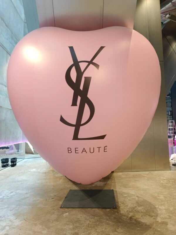 Heart Shaped Inflatable Replica