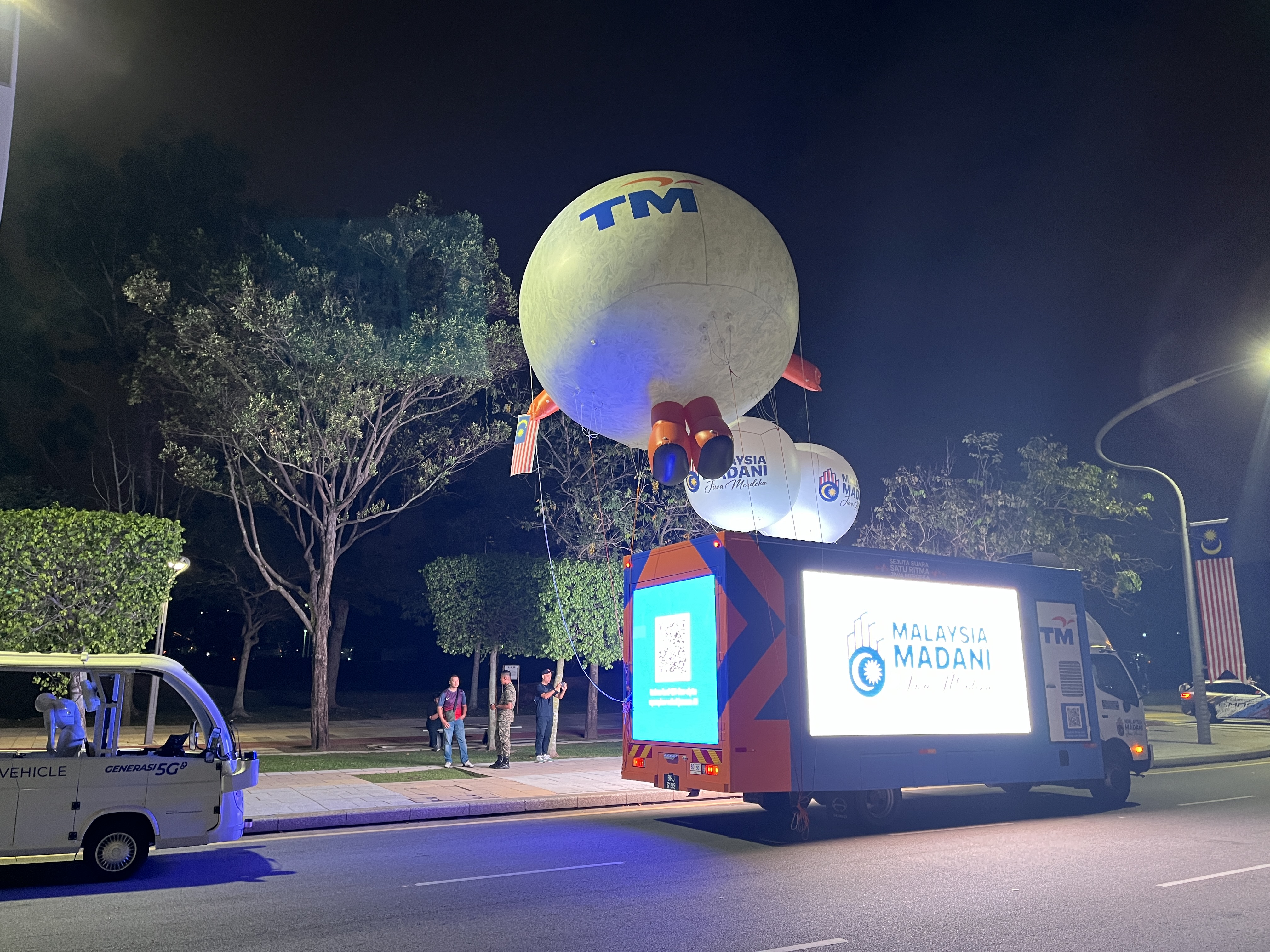 Telekom Malaysia Mascot Inflatable Merdeka Parade 2024