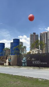 Sunway Cochrane Giant Balloon at Jalan Cochrane Sunway Cochrane Giant Balloon at Jalan Cochrane